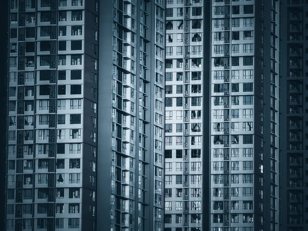 装配式建筑技术在河南城市建设中的应用趋势与效益分析