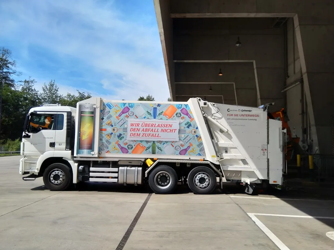 市政工程与房建工程有什么区别?河南建设企业带您了解核心差异